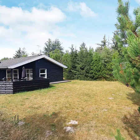 Three-bedroom In 21 *