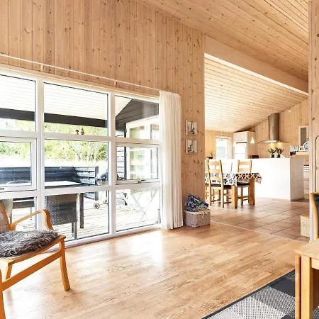 8 Person In Albaek-by Traum Aalbaek